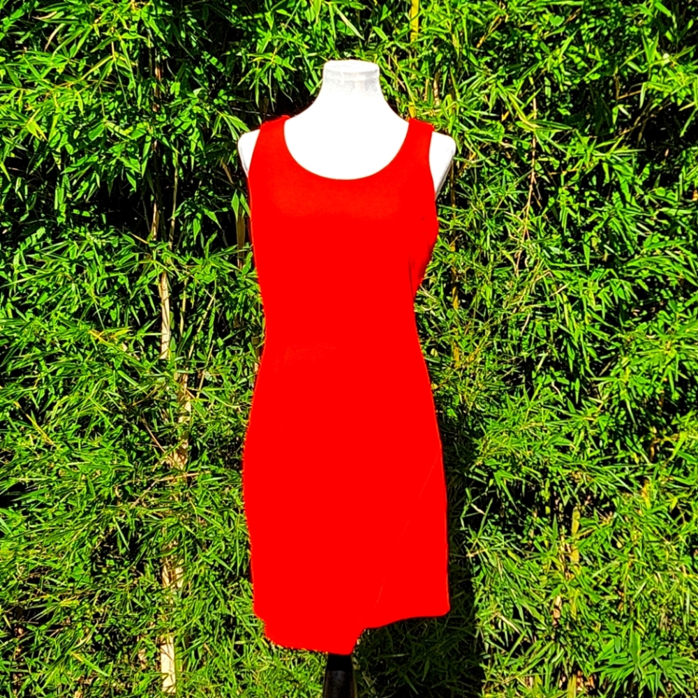 Attention mini red dress